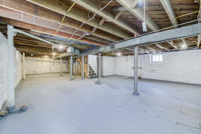 Building Photo - 8721 Goodfellow Blvd