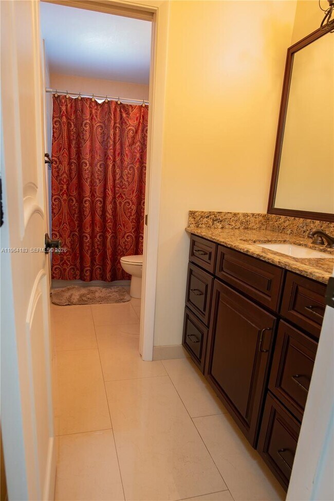 Building Photo - 3160 Peachtree Cir