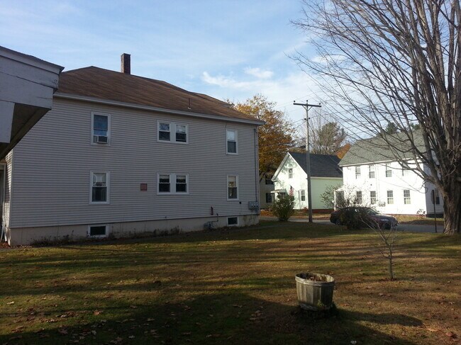 Primary Photo - 12 Maple St