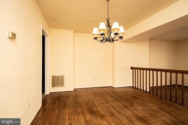 Building Photo - 10923 Whiterim Dr