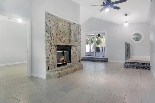 Building Photo - 222 Citrus Dr