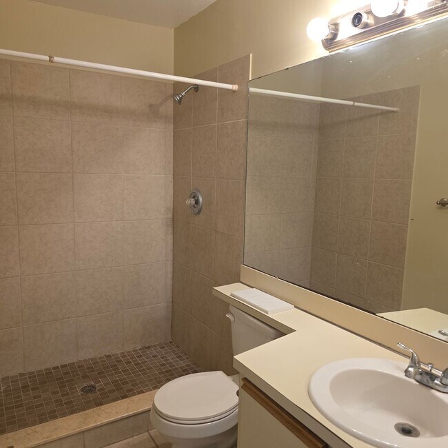 Building Photo - 6031 Scotchwood Glen