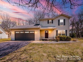 Building Photo - Beautiful Home in Hamburg Twp