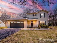 Building Photo - Beautiful Home in Hamburg Twp