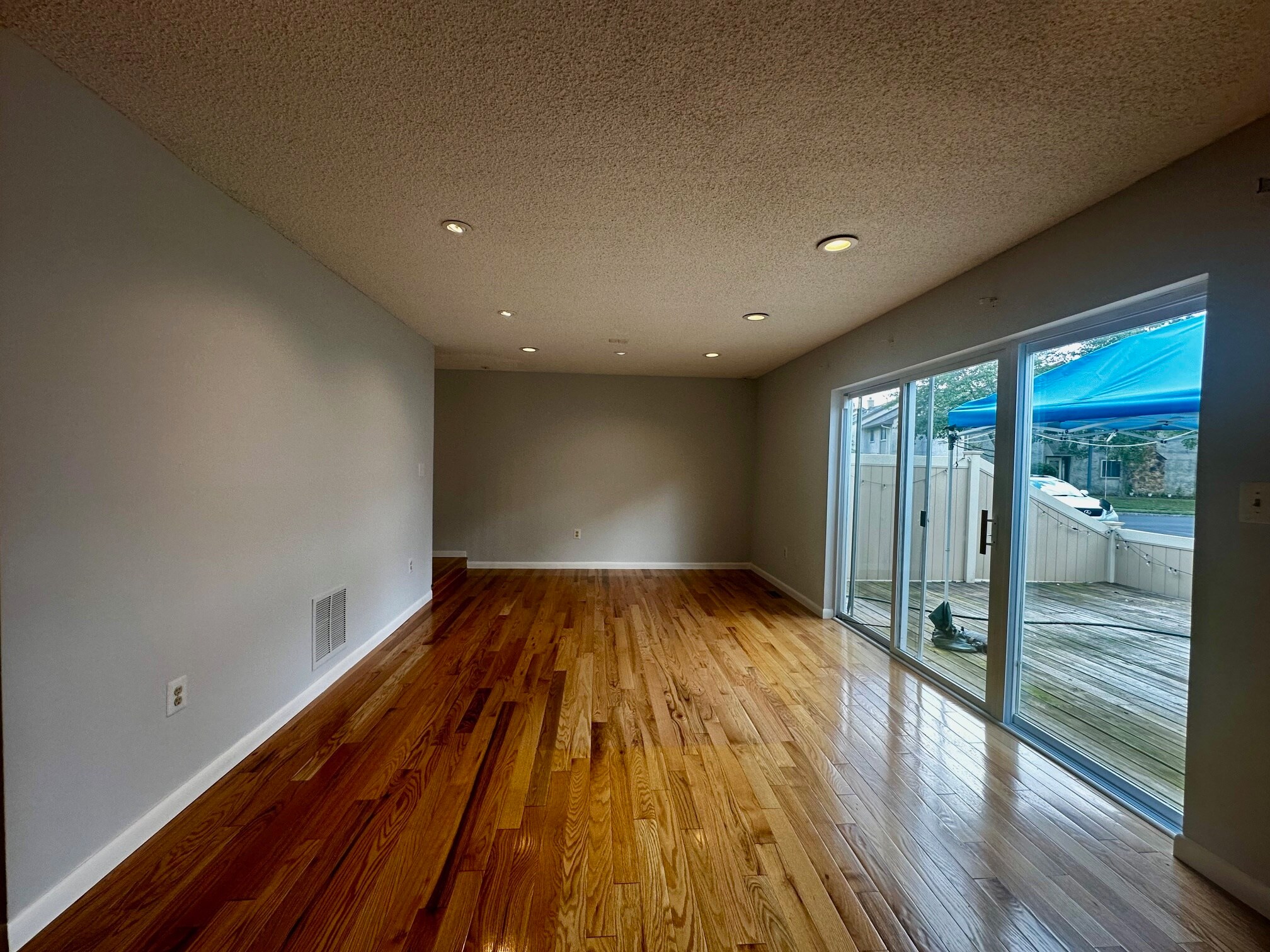 Building Photo - 99 Thoreau Dr