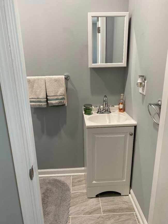 Building Photo - 41889 Precious Square