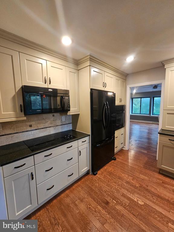 Building Photo - 3435 Pebble Beach Dr