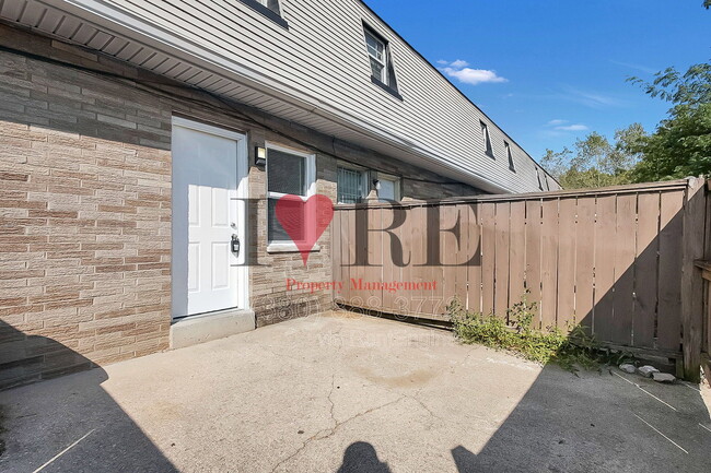 Building Photo - 3072 Morsetown Ct S