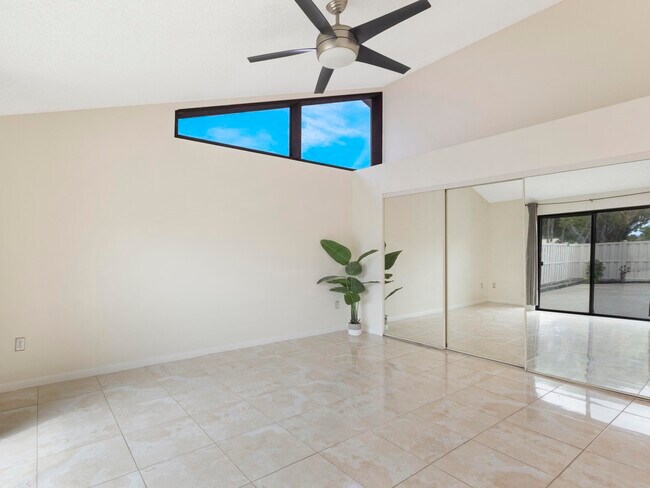 Building Photo - 5933 Golden Eagle Cir