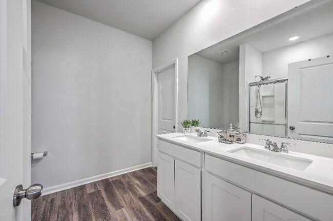 Building Photo - 286 W Bradford Pointe Dr