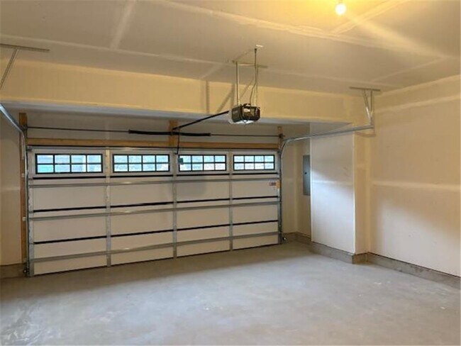 Building Photo - 10513 Harbor Ln N