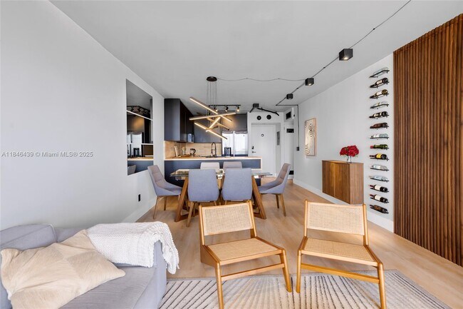 Building Photo - 13499 Biscayne Blvd