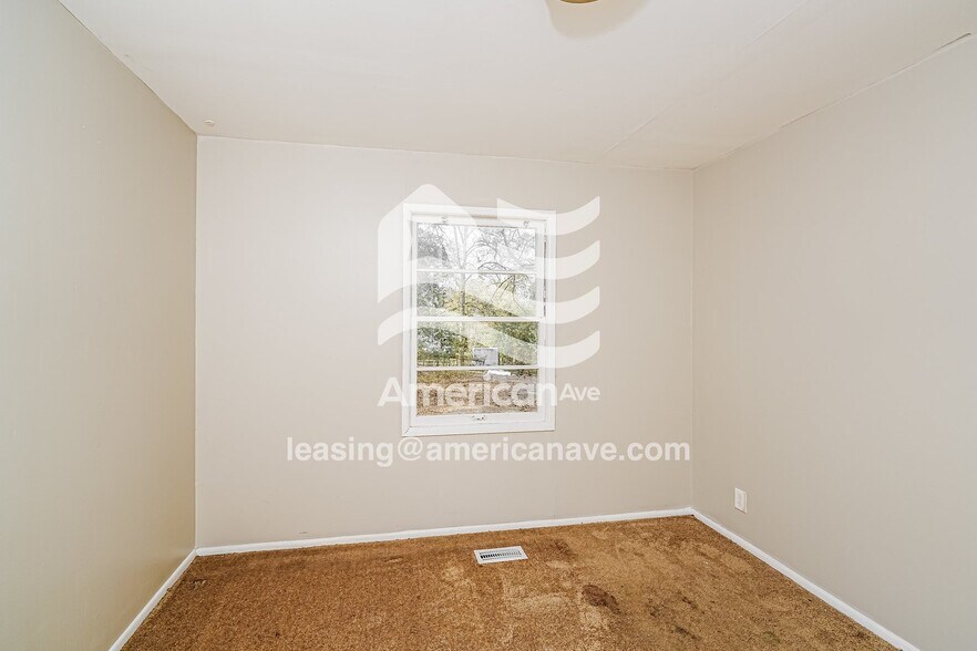 Building Photo - 1248 Forest St