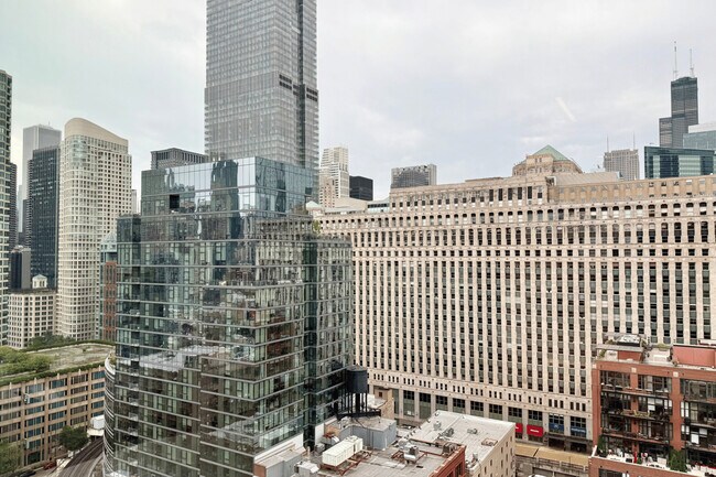 Building Photo - 311 W Illinois St