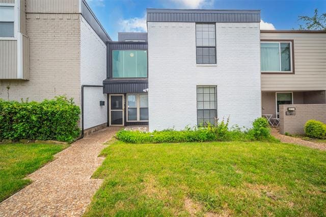 Primary Photo - 1606 Choteau Cir