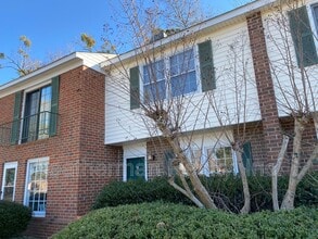 Building Photo - 738 Coventry Ln