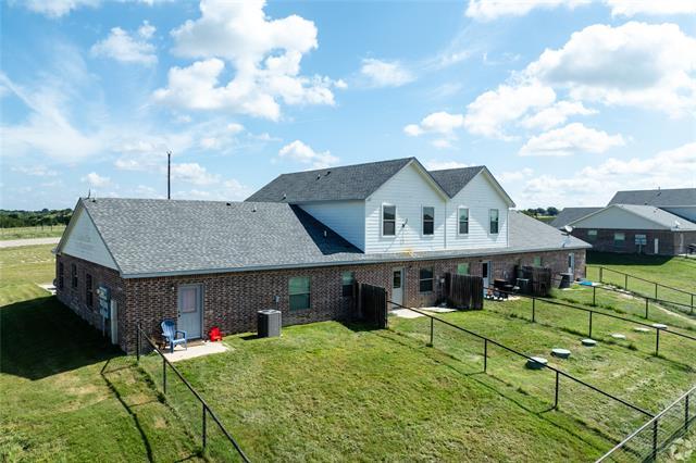Building Photo - 8715 Ellis Dr