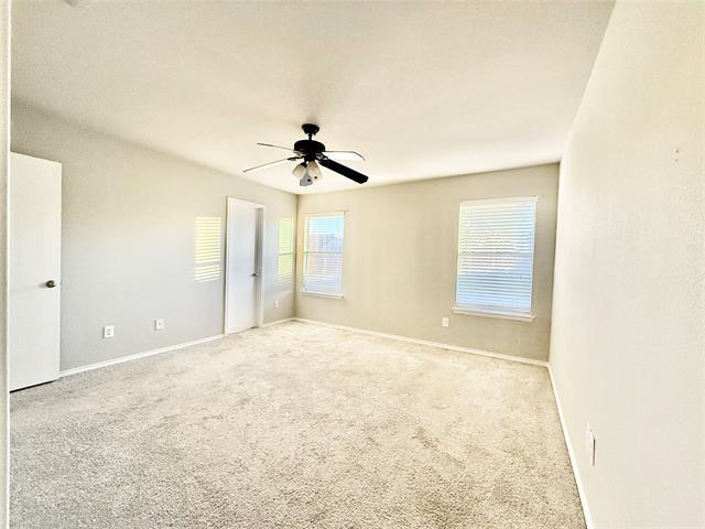 Building Photo - 5912 Ridge Lake Dr