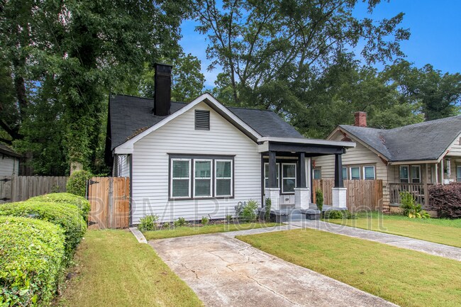 Primary Photo - 751 Cascade Pl SW