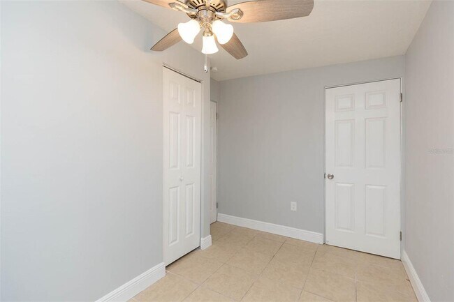 Building Photo - 7113 Parison Dr