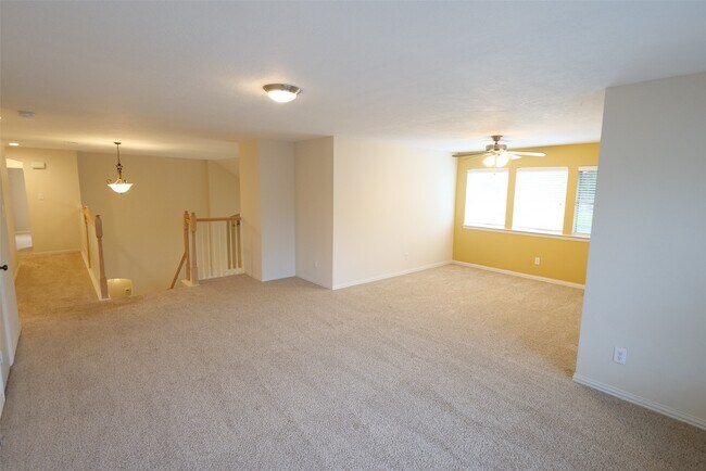 Building Photo - 22719 Sierra Lake Ct
