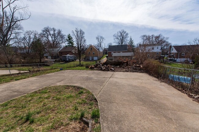 Building Photo - 3053 N Hegry Cir