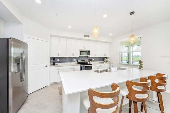 Building Photo - 12640 Radiance Ct