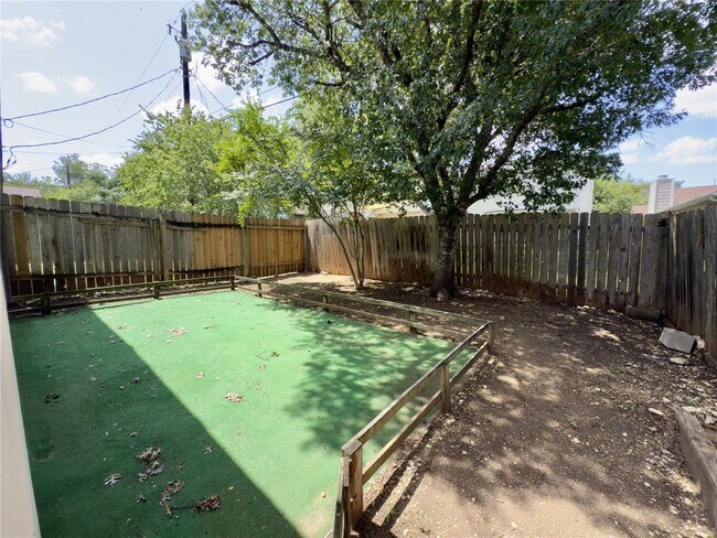 Building Photo - 2618 Alcott Ln