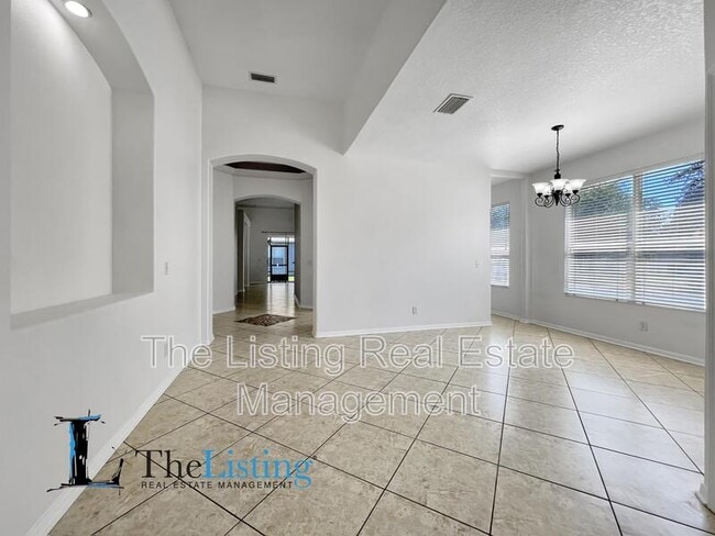 Building Photo - 8814 Sandy Plains Dr