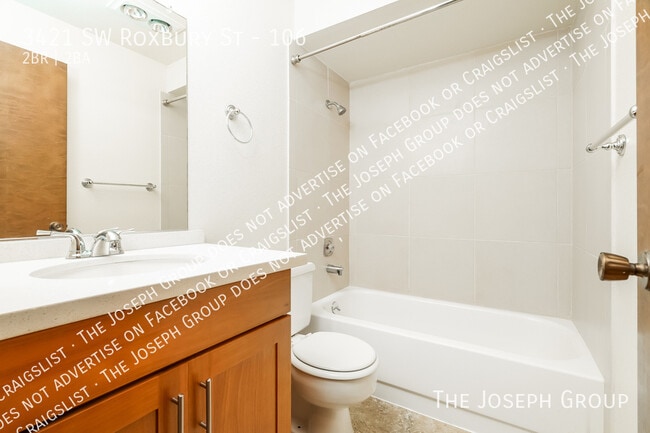 Building Photo - 3421 SW Roxbury St