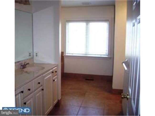 Building Photo - 178 Windgate Dr