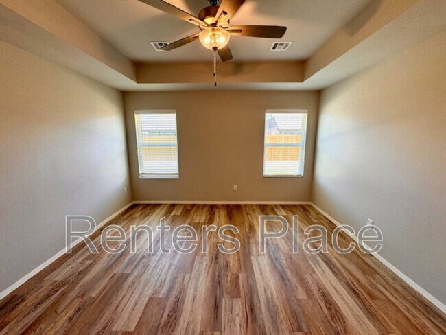 Building Photo - 12316 S Maplewood Ave