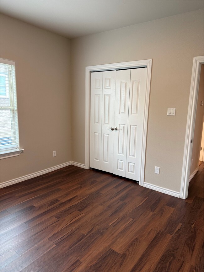 Building Photo - 6539 Crestford Ln