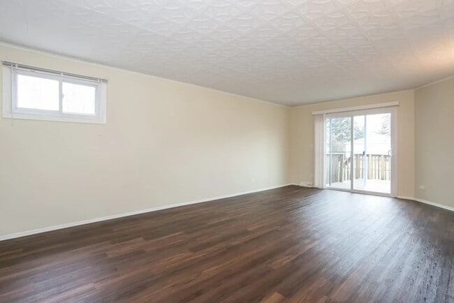 Building Photo - 8441 Lockwood Ave