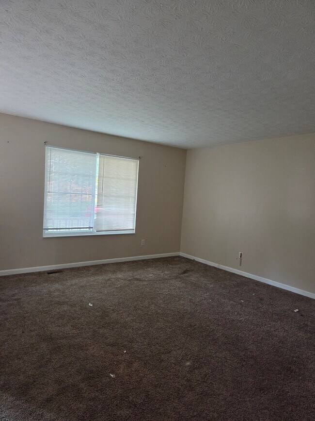 Building Photo - 2139 Trapp Ct