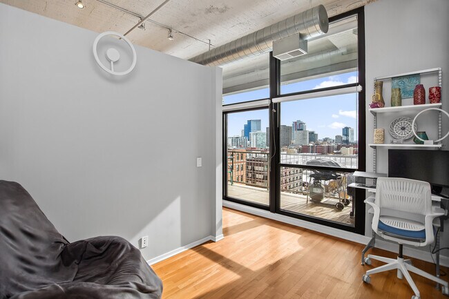 Building Photo - 1530 S State St