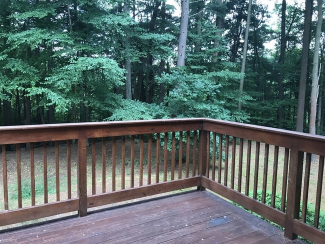 Building Photo - 54 Rope Ferry Rd