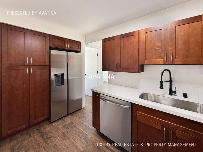 Building Photo - 225 Ka?iulani Ave