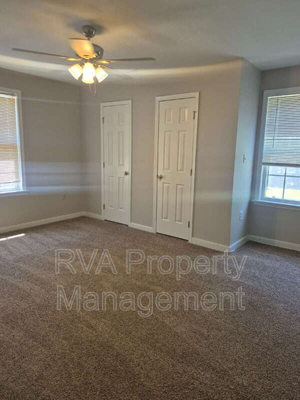 Building Photo - 4019 Frye Terrace