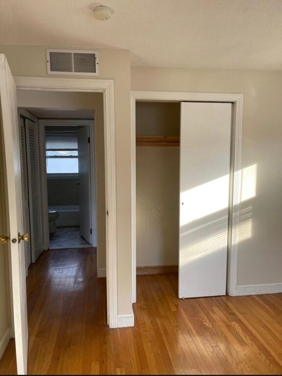 Building Photo - 775 Lagrange St