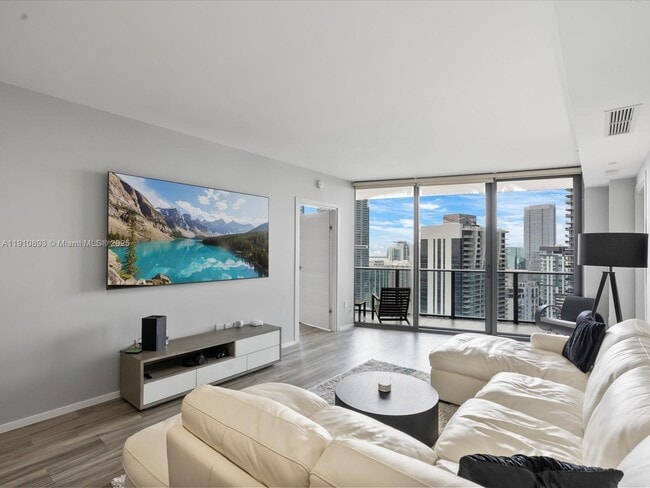 Building Photo - 801 S Miami Ave