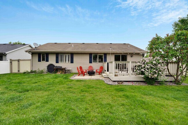 Building Photo - 3670 Sabertooth Trail