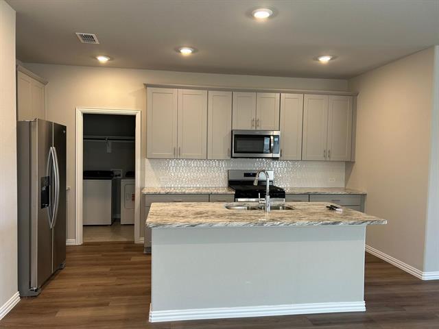 Building Photo - 416 Blanton St