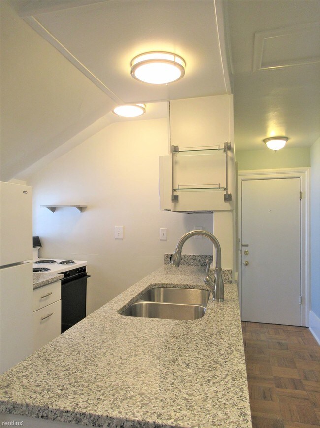 Building Photo - 411 N Ingalls St