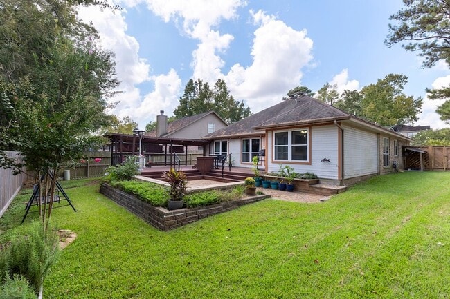 Building Photo - 6004 Hunnington Dr