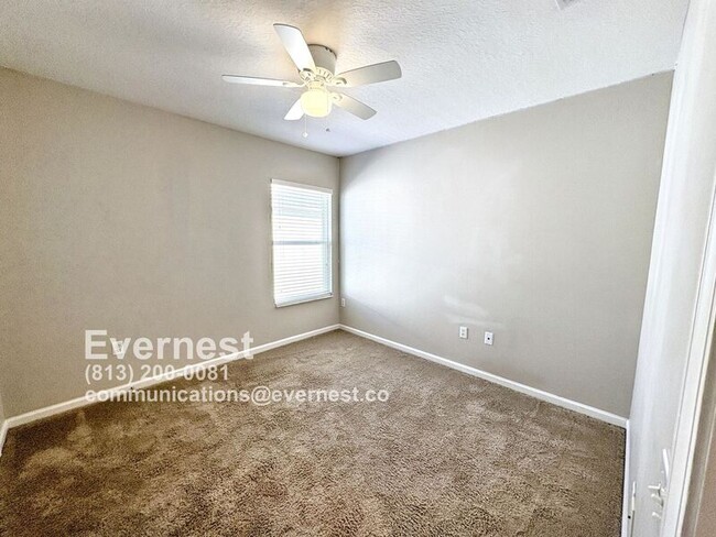 Building Photo - 26541 Castleview Way