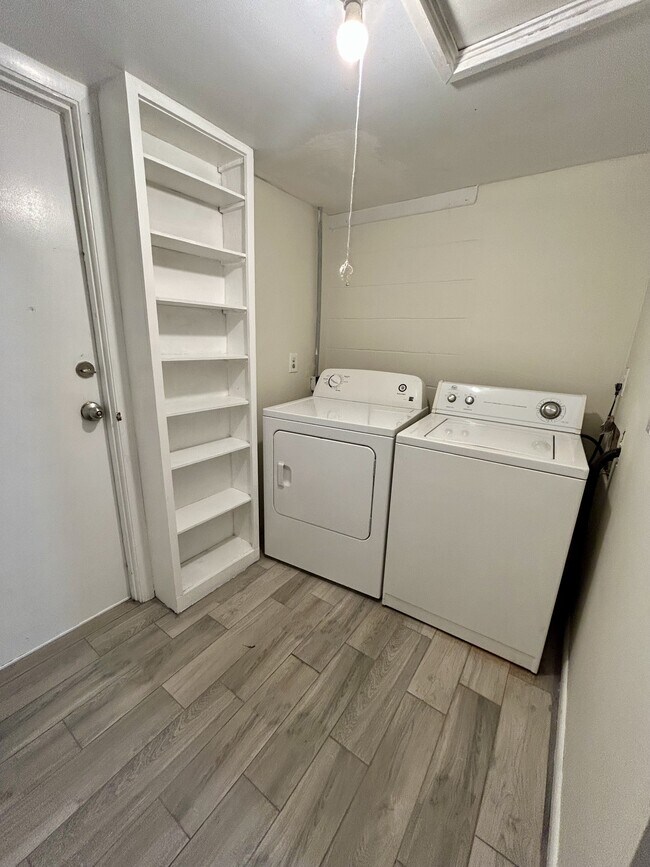 Building Photo - 1755 Fair St