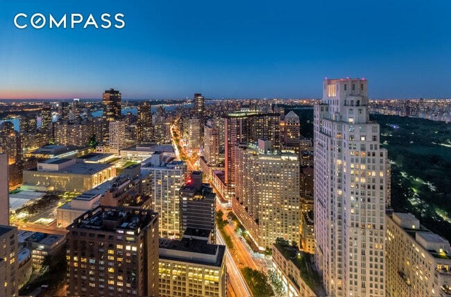 Building Photo - 80 Columbus Cir