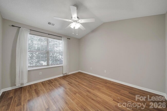 Building Photo - 232 Butler Pl