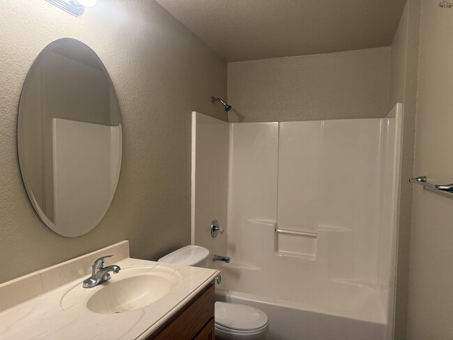 Building Photo - 5435 Ricci St